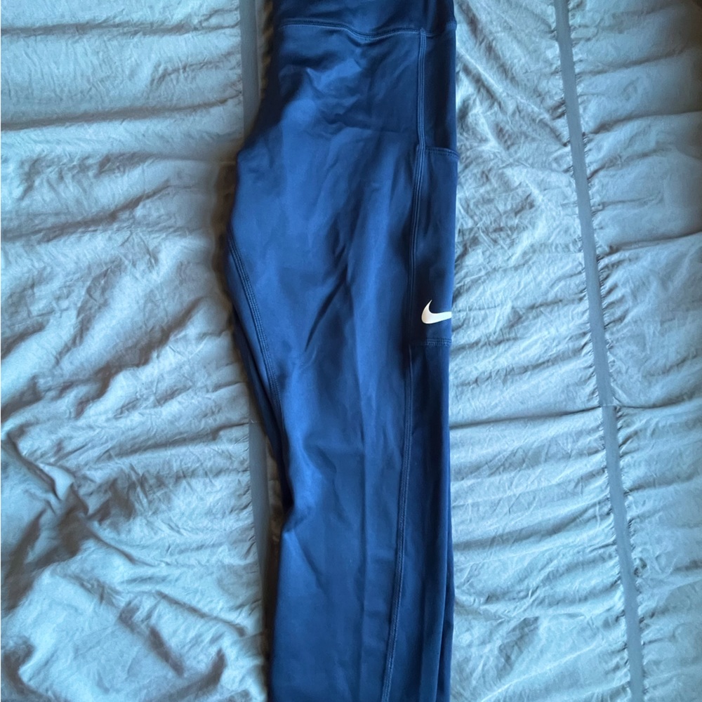 blue nike women’s leggings.